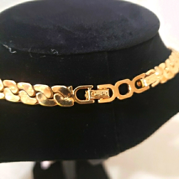 Christian Dior Necklace - Picture 7 of 9